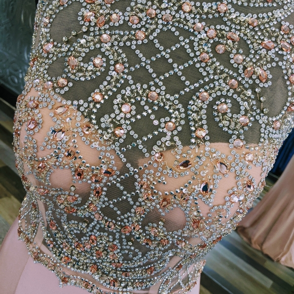 NWT Dancing Queen Beaded Gown - Picture 3 of 4